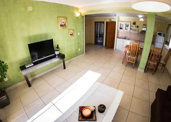 Captain's House Apartment *