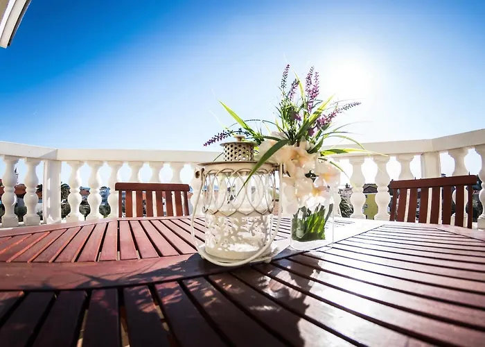 Captain's House Apartment *